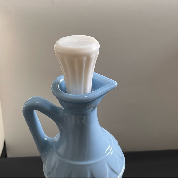 VTG 1961 Jim Beam Novelty Ligth Blue Milk Glass Greek Philosopher & Plate - Picture 5 of 8
